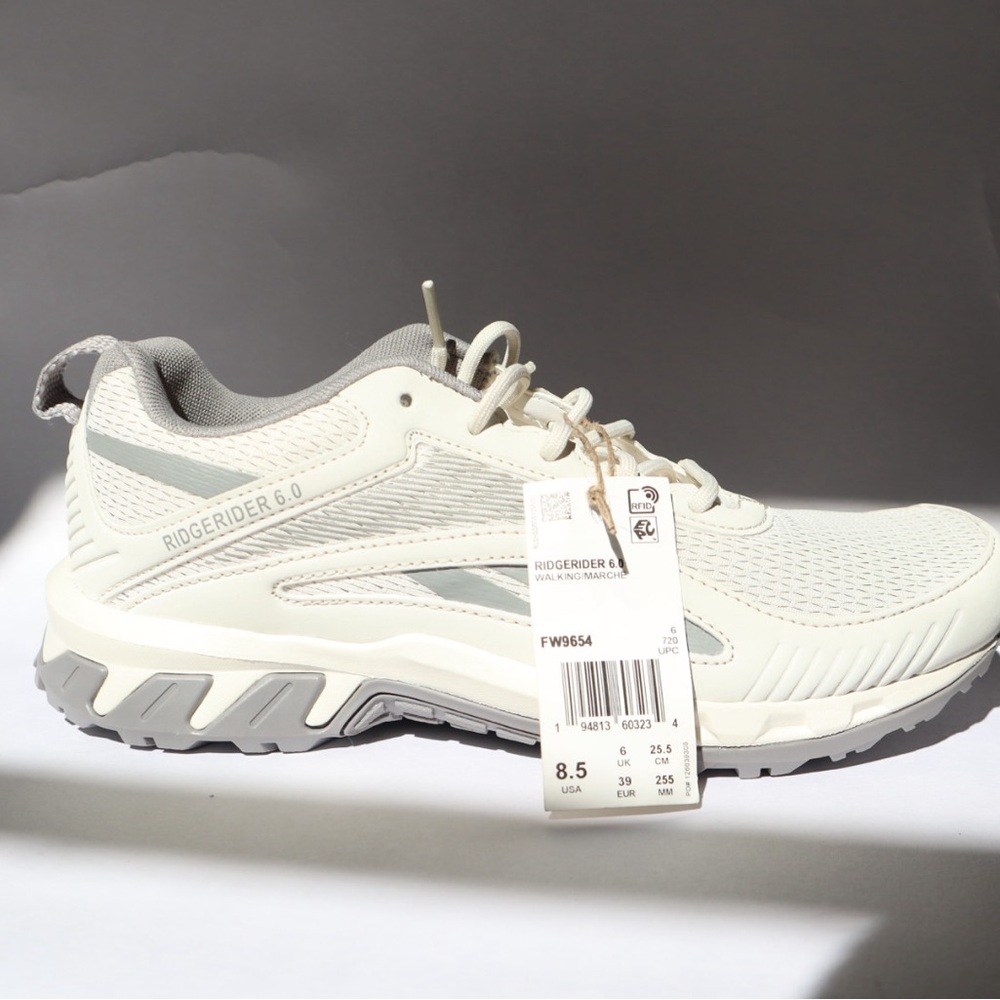 NWT Reebok Cream and Gray Ridgerider 6.0 Sneakers - Picture 2 of 6